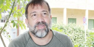 “Kürsüye çıkıp başka bir ülkedeki referandum için oy istemek, tek kelimeyle skandaldır…”