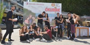 MEYDANDA RENKLİ GÜN