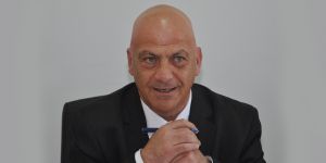 'Yasaları vekiller değil, uzmanlar yapmalı'