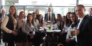 ‘Happy hour’da kaynaştılar