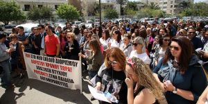 Güneyde öğretmenler sokakta