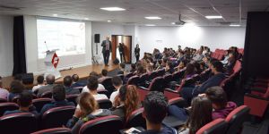 "Meslek Seçimi Sürecinde Stratejik Düşünme" konferansı yapıldı