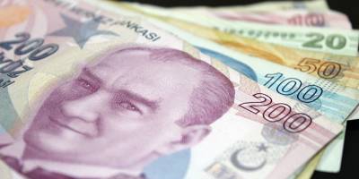 'EKONOMİ EL FRENİ  ÇEKİLMİŞ ARABA GİBİ'