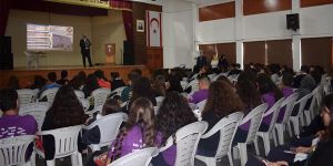 Uluslararası Final Üniversitesi’nde “Algı Yönetimi” konferansı