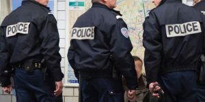 Kıbrıs Rum polisine AB üniforması