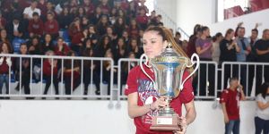 YDÜ ve Girne oyuncularına milli davet