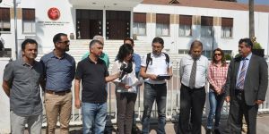 İçeride trafik oturumu, dışarıda eylem