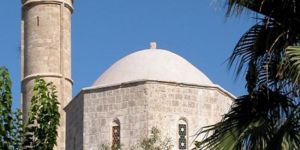 “Baf Belediyesi Müslümanlarla ilgili geri adım attı”