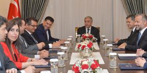 Akıncı, siyasi partileri bilgilendirdi