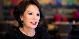 Hülya Koçyiğit ABD'de ameliyat edildi