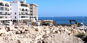 Girne’de ‘denize sıfır’ tartışma