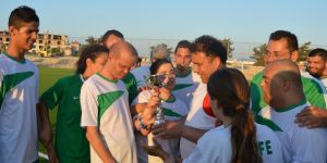 Goller engellere karşı atıldı