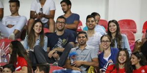 Seremonide renkli görüntüler