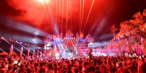 Eğlence ada sınırlarını aştı 