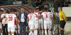 VE FİNALDEYİZ: 2-1