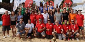 Bizimkiler Çeşme’de kürsüde