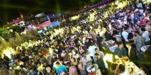 Müziğin ritmi gökyüzüne ulaştı