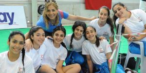 Yıldızlar ilki yaşadı