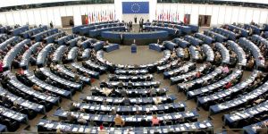 Avrupa'dan Türkiye'ye: Müzakereler dondurulsun