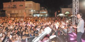 İndirim şöleni ve Buray konseri ilgi çekti...