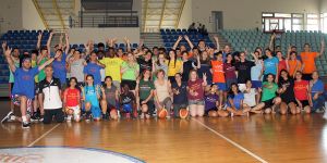 Basketbolcular barış için kaynaştı