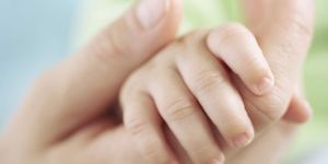 "Ölü doğdu" dedi, bebeği çöpe attı!