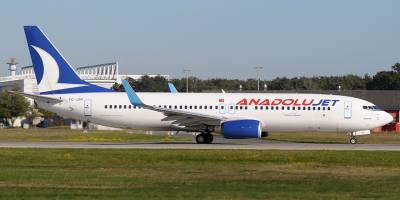 Anadolujet uçağı kalkıştan sonra geri döndü