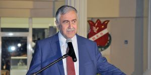 Akıncı'nın bilgilendirme toplantıları sürüyor