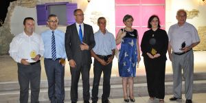 Özuslu: Medyamızın kendine özgü sorunları var