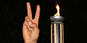 -Kıbrıs'ta Barış Engellenemez Η ειρήνη στην Κύπρο δεν θα εμποδιστεί-