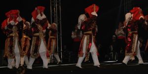 Beyarmudu’nda festival zamanı