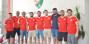 Gönyeli’de sekiz imza