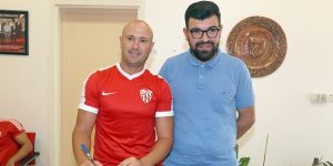 Gönyeli’de Sabri imzaladı