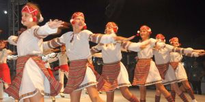 Pulya Festivali’nde renkli gece