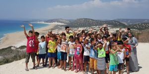 "60 çocuk birlikte eğlenip, öğreniyor!"