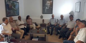 “Toplum genel olarak bir saldırı altında”