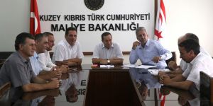 Denktaş, Hür-İş heyetini kabul etti