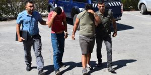 Çaldıkları motosikleti sattılar…