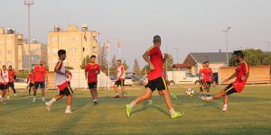 Çetinkaya şampiyonluk hedefiyle çalışıyor