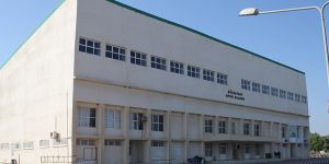 SALON VAR, TAKIM YOK!