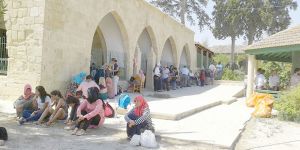 Hala Sultan’da 604 kişi ibadet etti