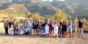 Vounous, ziyaretçileri büyülüyor…