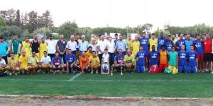 Uçaner anısına oynadılar