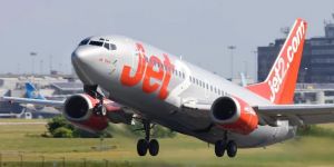 Larnaka uçağı İzmir'e zorunlu iniş yaptı