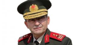 ‘Komutan’ın anlattıkları’:  "Büyükelçi, sömürge valisi gibi demeçler vermemeli"