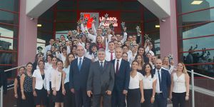 Limasol Bankası ödül geleneğini sürdürdü