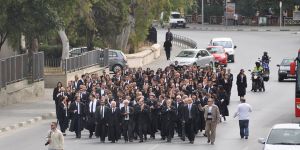 800 Avukat  966 Doktor  5 bin Öğretmen