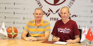 YDÜ’de Wauters imzaladı