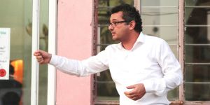 "UBP-DP erken seçimle derhal halkın önüne çıkmalı"