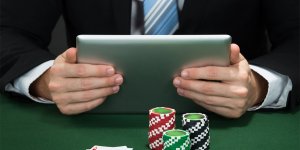 ‘KUMAR’A GÖZALTI